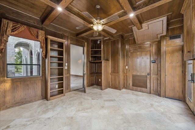 4 Steven Luke Lane, Friendswood, TX 77546
