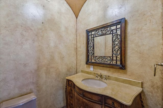 4 Steven Luke Lane, Friendswood, TX 77546