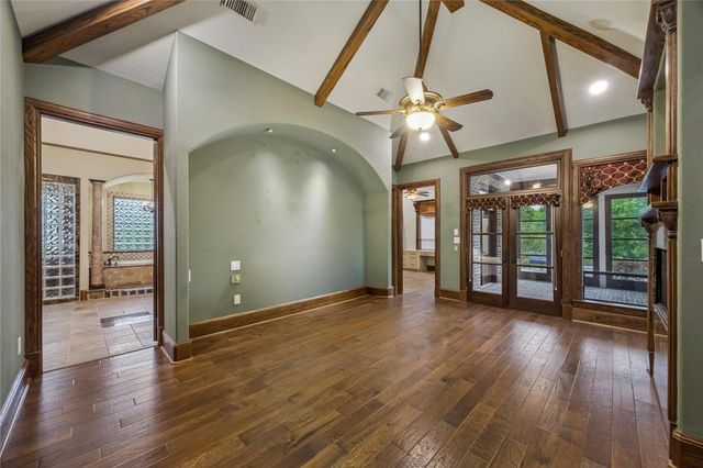 4 Steven Luke Lane, Friendswood, TX 77546