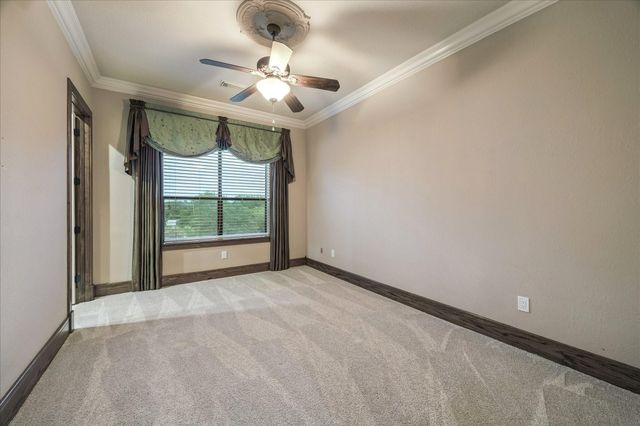 4 Steven Luke Lane, Friendswood, TX 77546