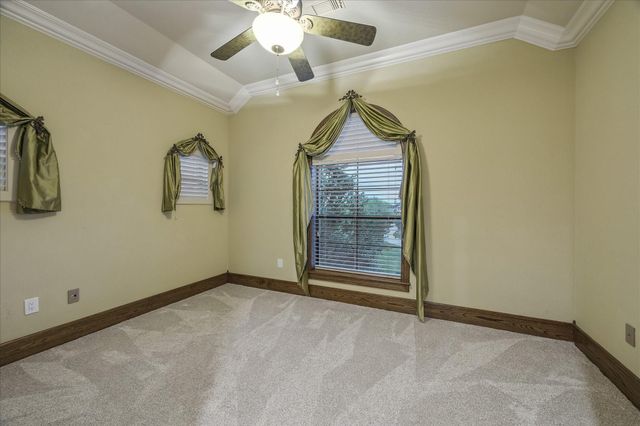 4 Steven Luke Lane, Friendswood, TX 77546