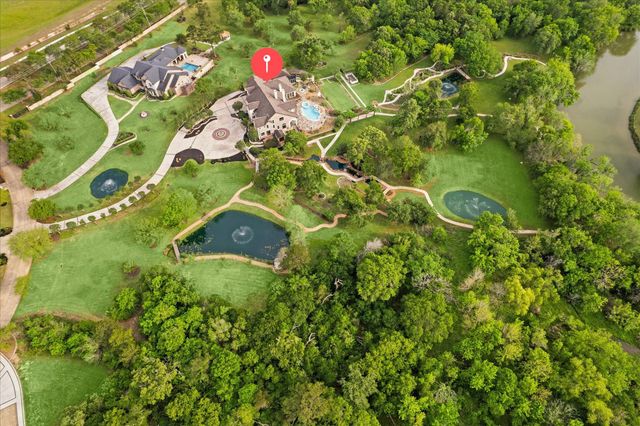 4 Steven Luke Lane, Friendswood, TX 77546