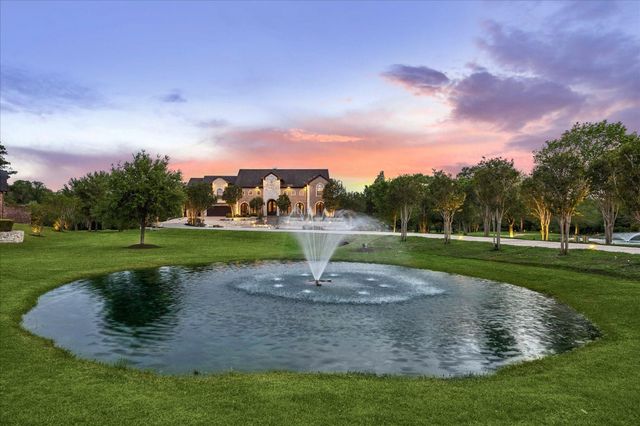 4 Steven Luke Lane, Friendswood, TX 77546