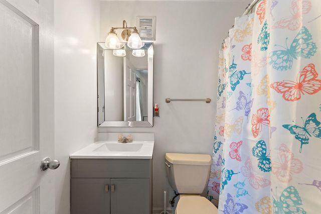 1501 American Boulevard E 204, Bloomington, MN 55425