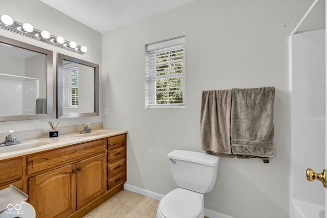 239 Lincoln Hills, Coatesville, IN 46121