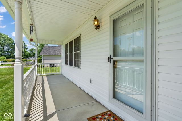239 Lincoln Hills, Coatesville, IN 46121