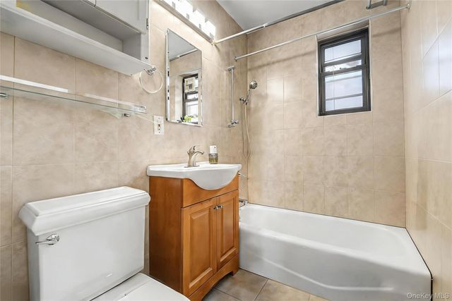 25-34 Union Street 6E, Flushing, NY 11354