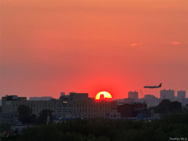 25-34 Union Street 6E, Flushing, NY 11354