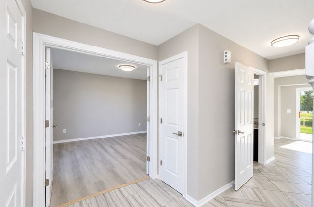 6109 NW 50th Street, Johnston, IA 50131