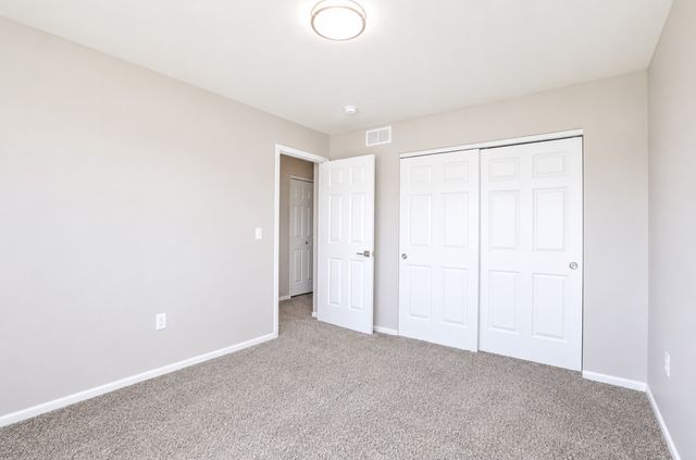 6109 NW 50th Street, Johnston, IA 50131
