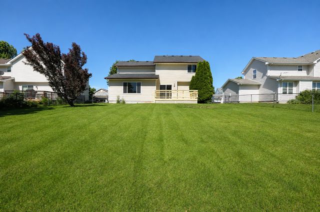 6109 NW 50th Street, Johnston, IA 50131