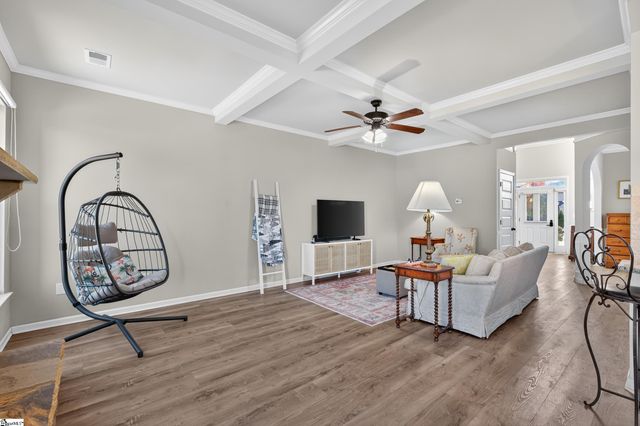 207 E Deer Drive, Greenville, SC 29611