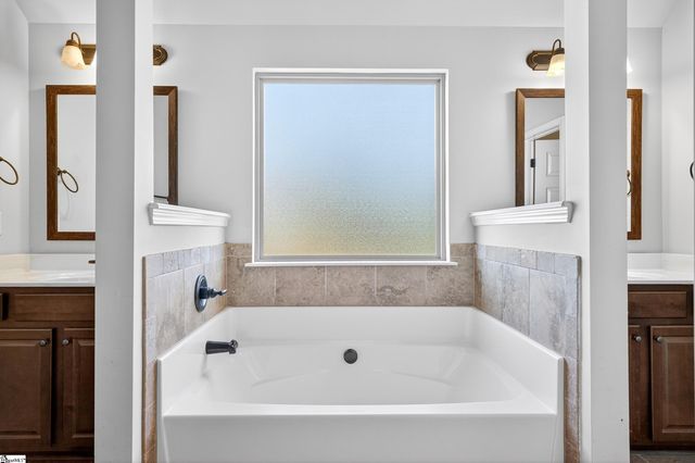 207 E Deer Drive, Greenville, SC 29611