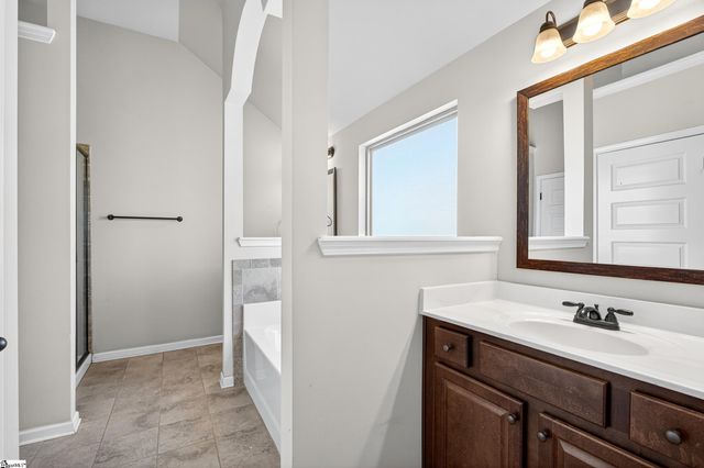 207 E Deer Drive, Greenville, SC 29611