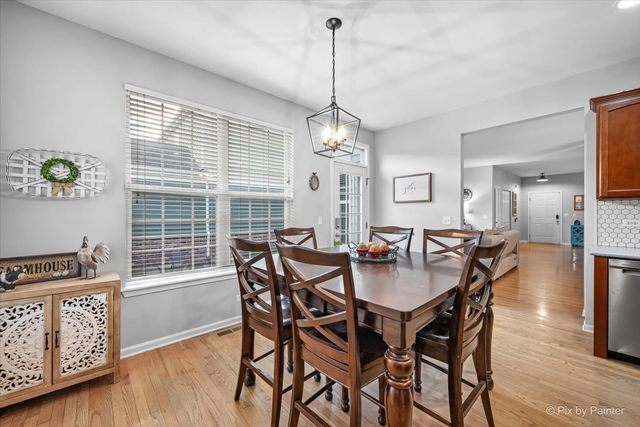 279 Garden Drive, Elgin, IL 60124