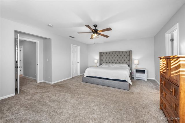 279 Garden Drive, Elgin, IL 60124