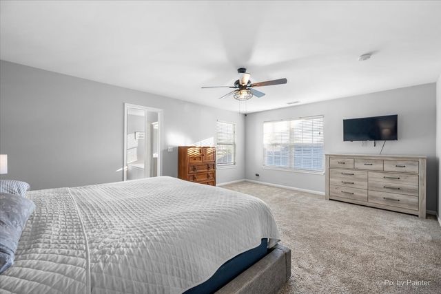 279 Garden Drive, Elgin, IL 60124