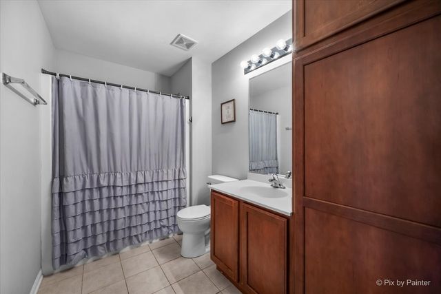 279 Garden Drive, Elgin, IL 60124