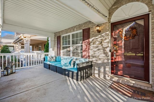 279 Garden Drive, Elgin, IL 60124