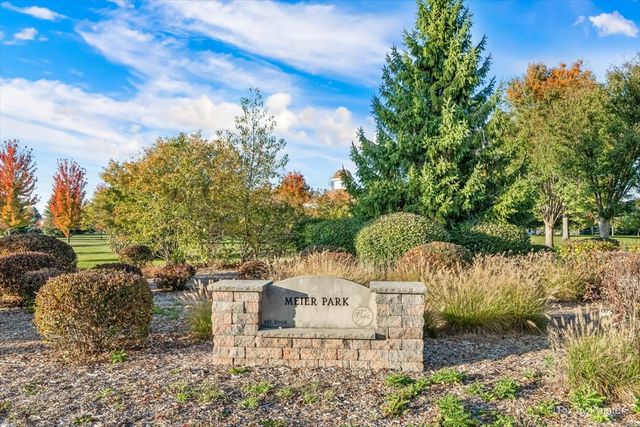 279 Garden Drive, Elgin, IL 60124