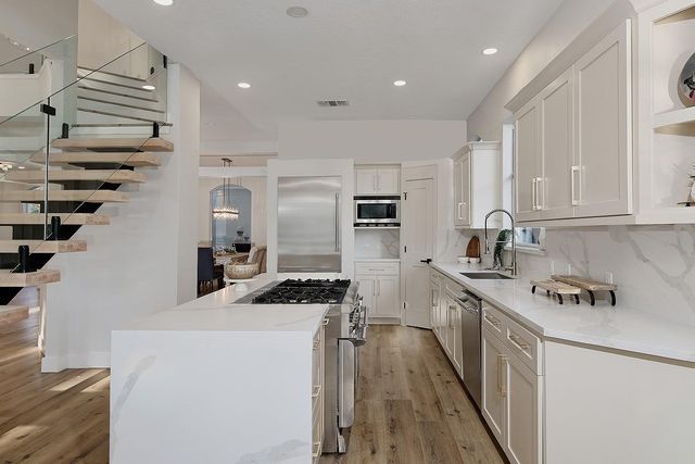 12412 Lake Vista Drive, Willis, TX 77318