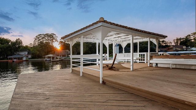 12412 Lake Vista Drive, Willis, TX 77318