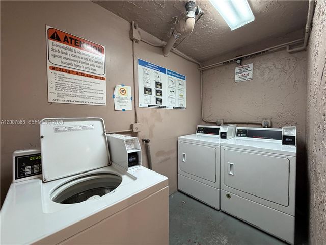 5201 NW 7th St 104, Miami, FL 33126