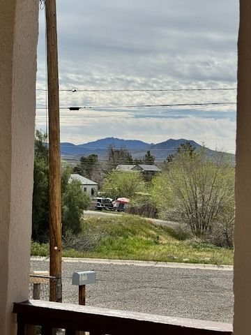 121 Walnut Street, Kingman, AZ 86401