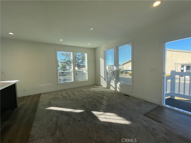 12995 6th 9, Yucaipa, CA 92399