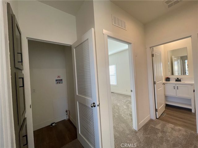 12995 6th 9, Yucaipa, CA 92399