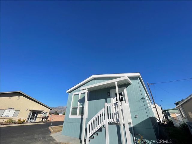 12995 6th 9, Yucaipa, CA 92399