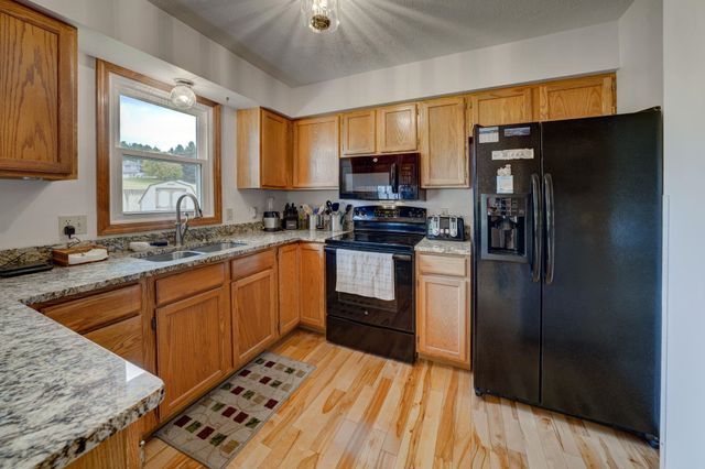 12199 S Lincoln Hollow, Cedar, MI 49621