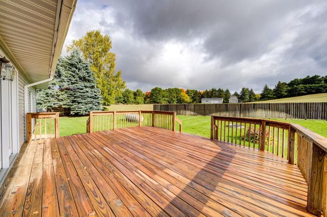 12199 S Lincoln Hollow, Cedar, MI 49621