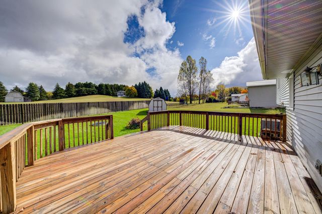 12199 S Lincoln Hollow, Cedar, MI 49621