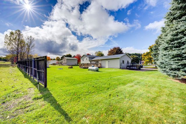 12199 S Lincoln Hollow, Cedar, MI 49621