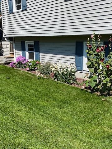 12199 S Lincoln Hollow, Cedar, MI 49621