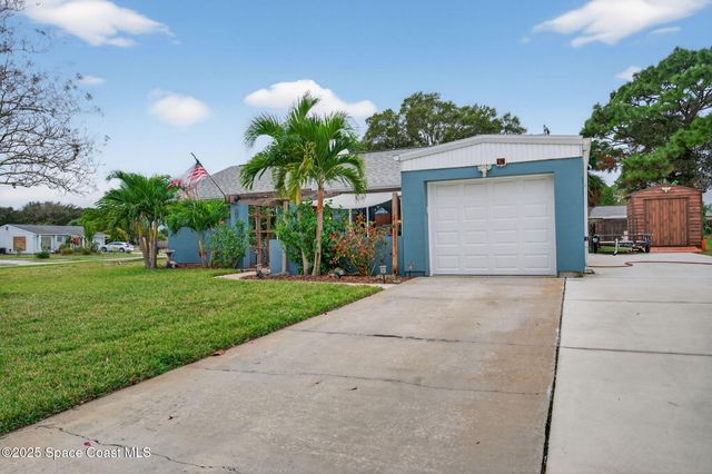 1575 Creel Road NE, Palm Bay, FL 32905