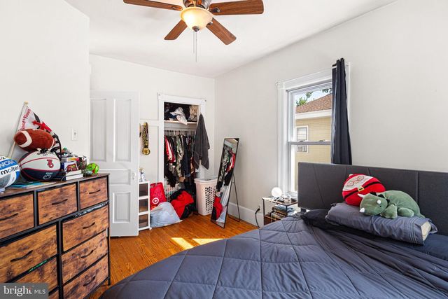 203 ALBANY AVE, Barrington, NJ 08007