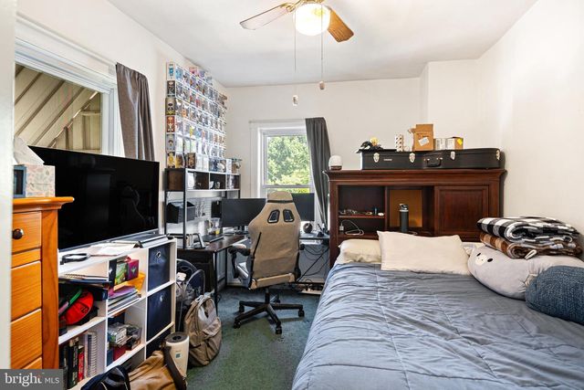 203 ALBANY AVE, Barrington, NJ 08007