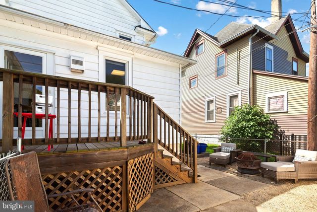 203 ALBANY AVE, Barrington, NJ 08007