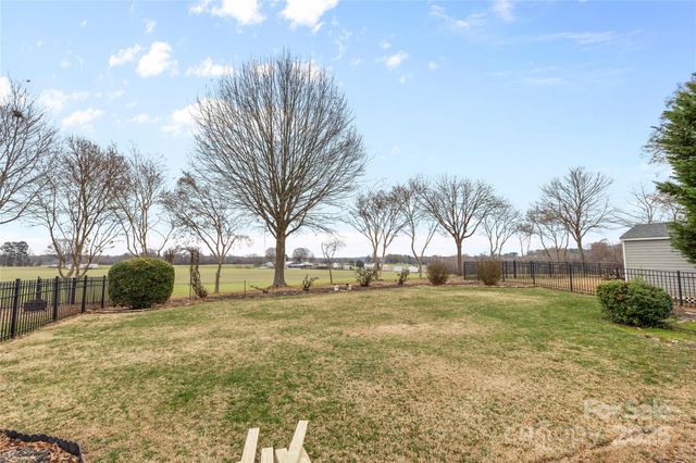 8802 Cool Meadow Drive 176, Huntersville, NC 28078