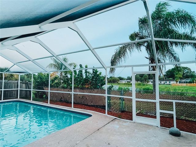 10204 BELLHURST COURT, Tampa, FL 33615