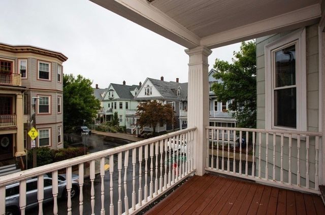 19 Hallam 2, Boston, MA 02125