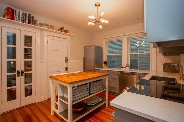 19 Hallam 2, Boston, MA 02125