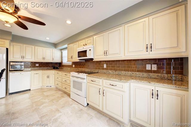 42092 Queen Anne Court, Northville, MI 48167