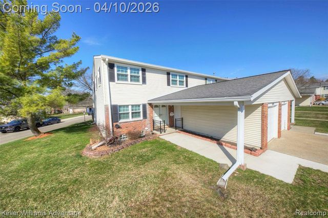 42092 Queen Anne Court, Northville, MI 48167