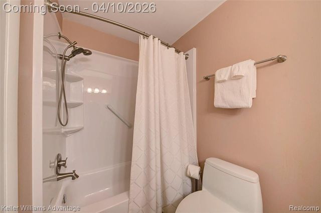 42092 Queen Anne Court, Northville, MI 48167