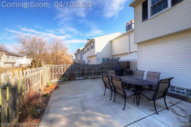 42092 Queen Anne Court, Northville, MI 48167
