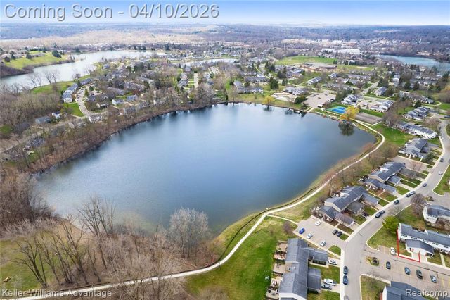 42092 Queen Anne Court, Northville, MI 48167