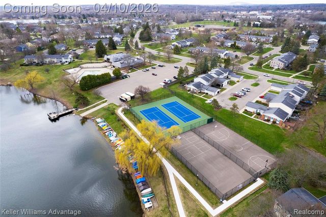 42092 Queen Anne Court, Northville, MI 48167